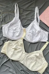 Kit de dos soutiens con aro modelo Melissa, confeccionados en algodón en las copas y algodón elastizado en la espalda. Breteles elásticos regulables.