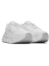 Championes de running Under Armour Halo Runner, color blanco total. Presentan una parte superior de malla transpirable con ajuste dinámico y una entresuela de espuma reactiva UA HOVR+ con diseño estructurado para mayor estabilidad y retorno de energía.