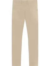 Pantalón de corte recto y diseño de cinco bolsillos, confeccionado en una mezcla de algodón orgánico y elastano. Presenta cierre de botón y cremallera, con cinta distintiva de la marca sobre el bolsillo delantero.