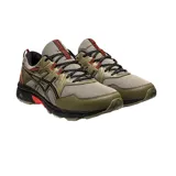 Championes de running Asics Gel-Venture 8 en color verde oliva con detalles en negro y naranja. Presentan una estructura robusta con tecnología GEL en la entresuela para mayor amortiguación y una suela diseñada para terrenos irregulares.