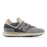 Championes urbanos New Balance modelo 574, color gris, lila y blanco, confeccionados en gamuza y malla, con logo "N" característico en los laterales y entresuela ENCAP.