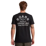 Remera negra de manga corta con logo Roark Gear & Guides estampado en el pecho.
