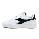 Championes urbanos Diadora modelo Set II, color blanco con logo lateral en negro brillante. Presentan una suela plataforma gruesa con textura acanalada en el borde.