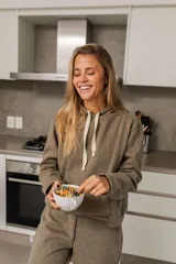 Pantalón de jogging negro de corte holgado.