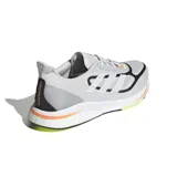 Championes Adidas Supernova + M de hombre color gris con detalles en blanco, negro, naranja y amarillo.