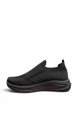 Championes deportivos de mujer modelo Lyra c/cámara AR049, en color beige. Diseño sin cordones tipo slip-on, confeccionados en tejido knit elástico y transpirable, con suela blanca que incorpora una cámara de aire transparente y detalles en color rosado.