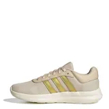 Championes urbanos Adidas modelo Lite Racer 4.0, color beige con las tres tiras laterales en dorado metalizado. Presentan una estructura de malla transpirable y entresuela con tecnología Cloudfoam para mayor amortiguación.
