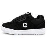 Zapatillas Airwalk modelo Cameo Black de estilo urbano y skate, color negro con suela blanca y logotipo circular blanco en el lateral.