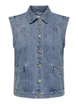Chaleco largo de denim azul con cuello camisero, cierre frontal de botones metálicos, bolsillos frontales aplicados y costuras pespunteadas visibles.