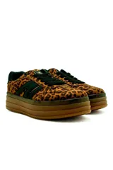 Championes deportivos de mujer Santa Barbara Lush, con plataforma alta marrón, estampa animal print de leopardo y detalles en negro.