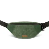 Riñonera verde de pana con correa ajustable negra y logo de la marca en cuero sintético. Reversible, con cierre YKK y compartimento principal con bolsillo lateral. Se puede usar en la cintura o al hombro.