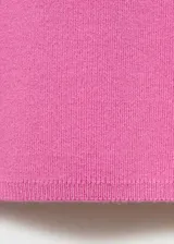 Jersey de punto fino con cuello perkins y manga larga, de diseño recto y corte clásico.