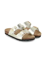 Sandalias de cuero color dorado con doble tira ajustable mediante hebillas metálicas doradas, plantilla de corcho anatómica y suela negra dentada.