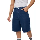 Bermuda de jean azul oscuro, corte recto y largo a la rodilla.