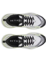 Championes de entrenamiento Under Armour Reign XT para mujer, con diseño técnico en color blanco y detalles en amarillo neón y negro. Presentan amortiguación UA HOVR de doble densidad y tecnología UA TriBase para mayor estabilidad y contacto con el suelo.