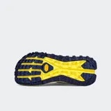 Championes de trail running Altra Olympus 5, color azul con detalles en naranja y suela Vibram.