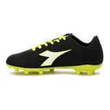 Championes de fútbol Diadora Cancha Md Halley, color negro con detalles en amarillo y logo blanco.