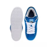 Championes Puma modelo Suede XL, color azul vibrante con detalles en blanco. Presentan un diseño clásico de gamuza con cordones anchos, suela de goma texturizada y el logo de la marca en dorado en el lateral.