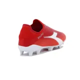 Championes de fútbol Diadora Ecliptic Md M, color rojo con detalles en blanco y suela blanca con tapones.