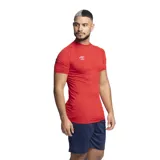 Remera deportiva azul marino de manga corta, corte ajustado y logo de Umbro estampado en el pecho.