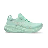 Championes de running Asics Gel Nimbus 26, color verde menta con detalles en dorado. Presentan tecnología PureGEL en el talón y amortiguación FF Blast+ en la entresuela, con capellada de tejido técnico transpirable.