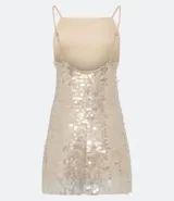 Vestido corto con escote cuadrado y breteles finos ajustables, confeccionado en tejido de lentejuelas metalizadas con forro.