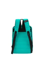 Mochila matera negra acolchada con asas superiores y tiras ajustables. Cuenta con un compartimiento principal con cierre, un bolsillo frontal con cierre y un compartimiento para notebook. Detalles en rosa neón en el tirador del cierre y el logo frontal.