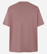 Remera de corte boxy con cuello redondo y mangas cortas. Confeccionada en algodón, presenta un diseño minimalista sin estampas con sisa caída.