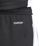 Pantalón de entrenamiento Adidas Tiro 24, color negro con detalles en blanco, confeccionado en tejido de punto doble reciclado con tecnología AEROREADY.