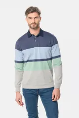 Remera tipo polo de manga larga con diseño de franjas horizontales en tonos azul marino, celeste, verde agua y gris. Presenta cuello clásico con cierre de botones y puños elásticos.