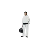 Hoodie de Fear of God Essentials color gris claro melange, de diseño clásico oversize con capucha sin cordones, mangas caídas, bolsillo tipo canguro y puños y ruedo de rib elástico.
