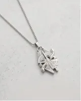 Collar de acero italiano con dije del Halcón Milenario de Star Wars, con acabado brillante y detalles grabados.