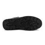 Bota de cuero color marrón acordonada, con suela de goma negra y detalles de la marca West en el lateral y la lengüeta.