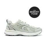 Championes Hi-Tec Boston Roads color gris claro con detalles en blanco y plateado. Capellada de malla y cuero sintético, entresuela de goma y suela de caucho.