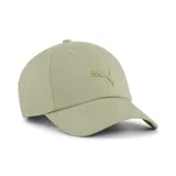 Gorra tipo "dad cap" color verde claro, con el logo de Puma bordado en el frente en el mismo tono.