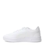 Championes urbanos Puma modelo Court Lally, de diseño clásico en color blanco total, con cierre de cordones y suela de goma resistente.