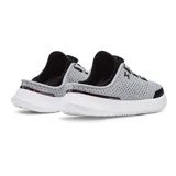 Championes de entrenamiento Under Armour SlipSpeed Trainer, color gris con detalles en negro y suela blanca. Cuentan con capellada perforada transpirable, sistema de ajuste BOA y diseño de talón convertible.