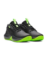 Championes de básquetbol Under Armour modelo Lockdown 7, color negro con detalles en verde neón en la suela y lengüeta. Presentan una parte superior de malla transpirable con superposiciones de cuero sintético y entresuela de EVA para mayor amortiguación.