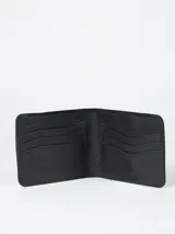 Billetera de cuero color negro, con múltiples ranuras para tarjetas y compartimento para billetes.