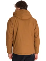 Chaqueta de lona color marrón con forro interior de sherpa gris, capucha ajustable con cordones, cierre frontal de cremallera, bolsillos laterales y bolsillo frontal con cierre en el pecho.