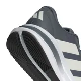 Championes de running Adidas Galaxy 7 para hombre, en color gris oscuro con las icónicas tres tiras laterales en tono gris claro. Presentan una capellada de tejido técnico transpirable y una entresuela Cloudfoam que brinda amortiguación superior, con suela de goma resistente.