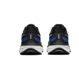Championes de running Nike Air Zoom Structure 25, color negro con detalles en azul y blanco. Presentan tecnología Air Zoom en la suela para mayor amortiguación y soporte.