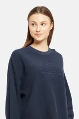 Buzo azul marino de cuello redondo y manga larga, con logo bordado "Levi's Since 1873" en el frente.