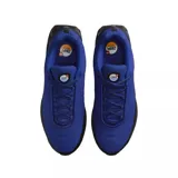 Championes Nike Air Max Dn, modelo en color azul y negro, con diseño moderno y suela con cámaras de aire visibles.