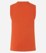 Blusa chaleco Marfinno confeccionada en ribana de viscosa, de color negro, con textura acanalada, escote en V, sin mangas y cierre frontal con botones.