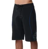 Boardshort Rip Curl Sseries Panel Cordura de 22", color negro con detalles de líneas laterales en azul y cordón ajustable en la cintura.