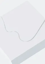 Cadena fina de plata 925 hipoalergénica, con eslabones tipo cola de ratón.