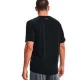 Remera Under Armour de hombre, modelo Tech 2.0, color negro con logo en el pecho.