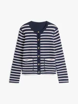 Cárdigan de algodón orgánico a rayas horizontales azul marino y blancas, con cuello redondo, cierre frontal con botones dorados y bolsillos delanteros.