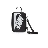 Bolso negro con logo Nike blanco, con forma de caja de zapatillas. Tiene asa de mano y correa de hombro ajustable.